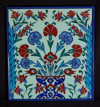 One-piece tile with floral pattern