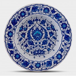 FLORAL Blue and white plate with floral pattern ;;36;;;