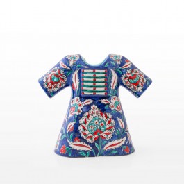 ARTIST Meliha Coşkun Kaftan figure with floral motifs ;30;34;;;