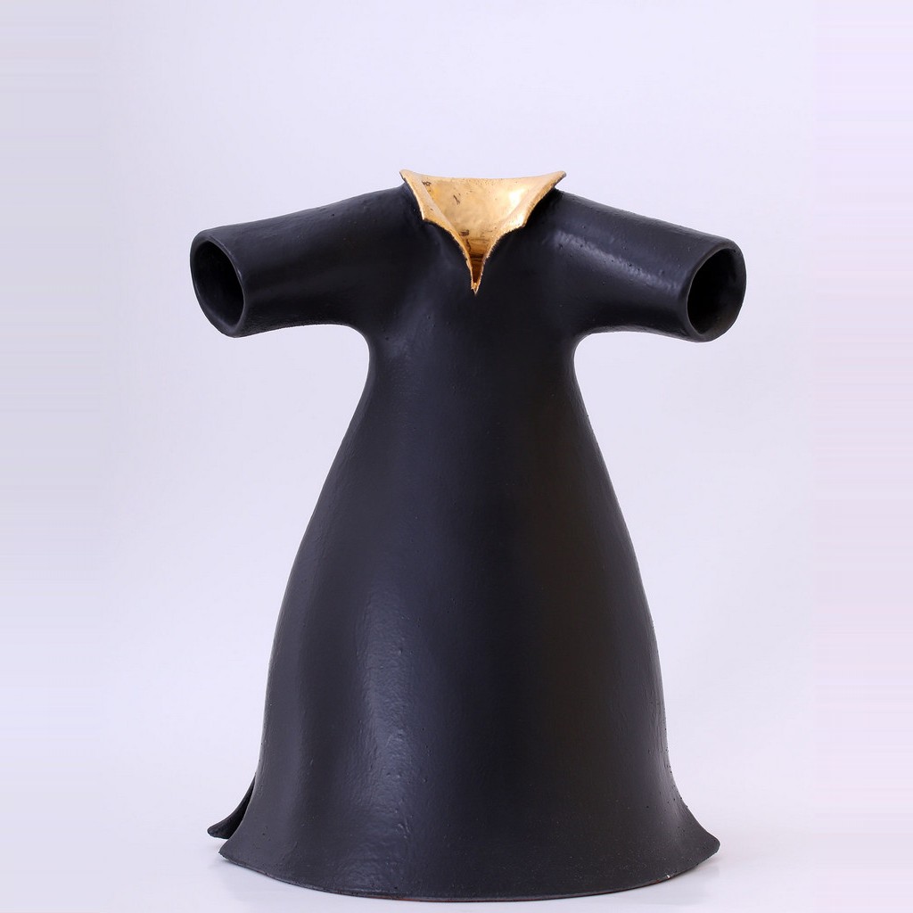 plain black kaftan