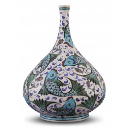 FIGURE & FIGURINE Vase with fish pattern ;;;;;